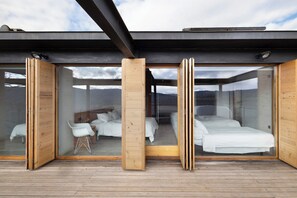 6 多间卧室、免费 WiFi、床单