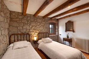 4 chambres, Wi-Fi gratuit, draps fournis