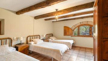 6 chambres, Wi-Fi gratuit, draps fournis