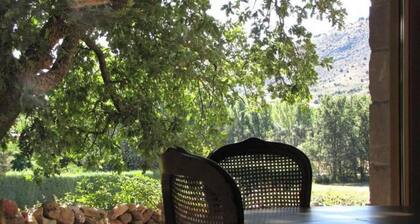 Country House 'Vivir En El Campo' with Mountain View and Private Garden