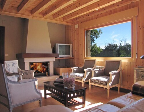 Country House 'Vivir En El Campo' with Mountain View and Private Garden