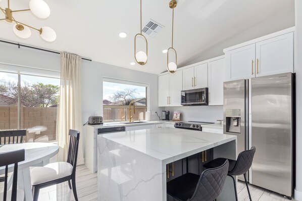 Toaster, highchair, blender, spices