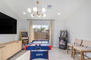 Spielezimmer