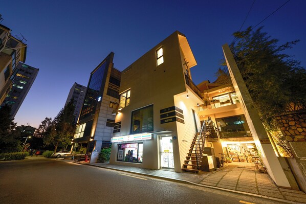 บริเวณภายนอก