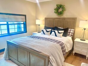 2 makuuhuonetta, silitysrauta/-lauta, ilmainen Wi-Fi, vuodevaatteet