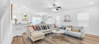 Elegant 4-Bedroom Retreat with Hot Tub & Game Room in Lively Las Vegas