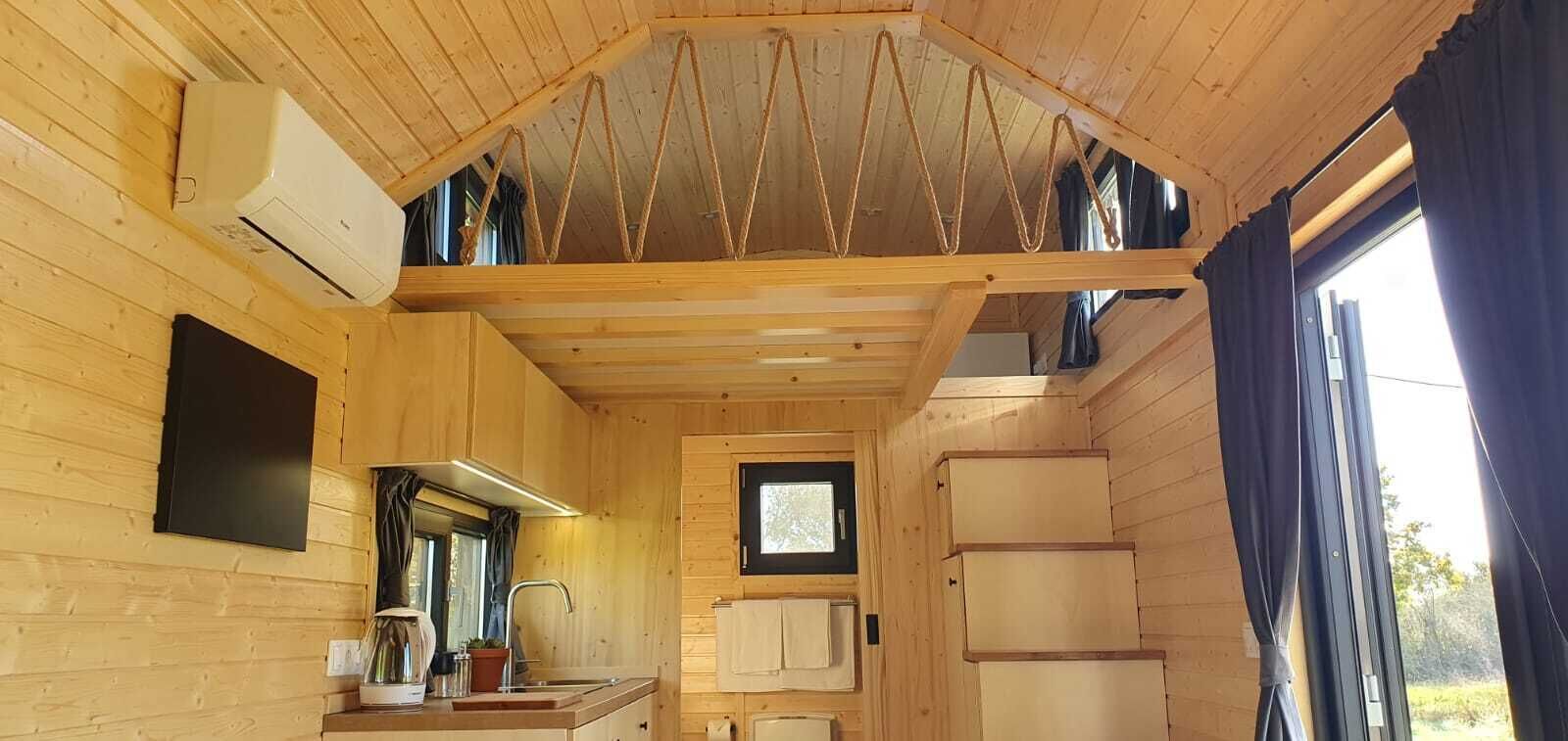 冷蔵庫、コンロ、コーヒー / ティーメーカー、トースター