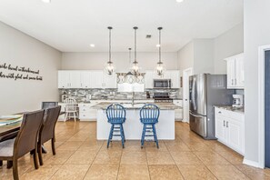 Fridge, microwave, dishwasher, coffee/tea maker