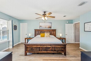 4 chambres, fer et planche à repasser, Wi-Fi gratuit, draps fournis