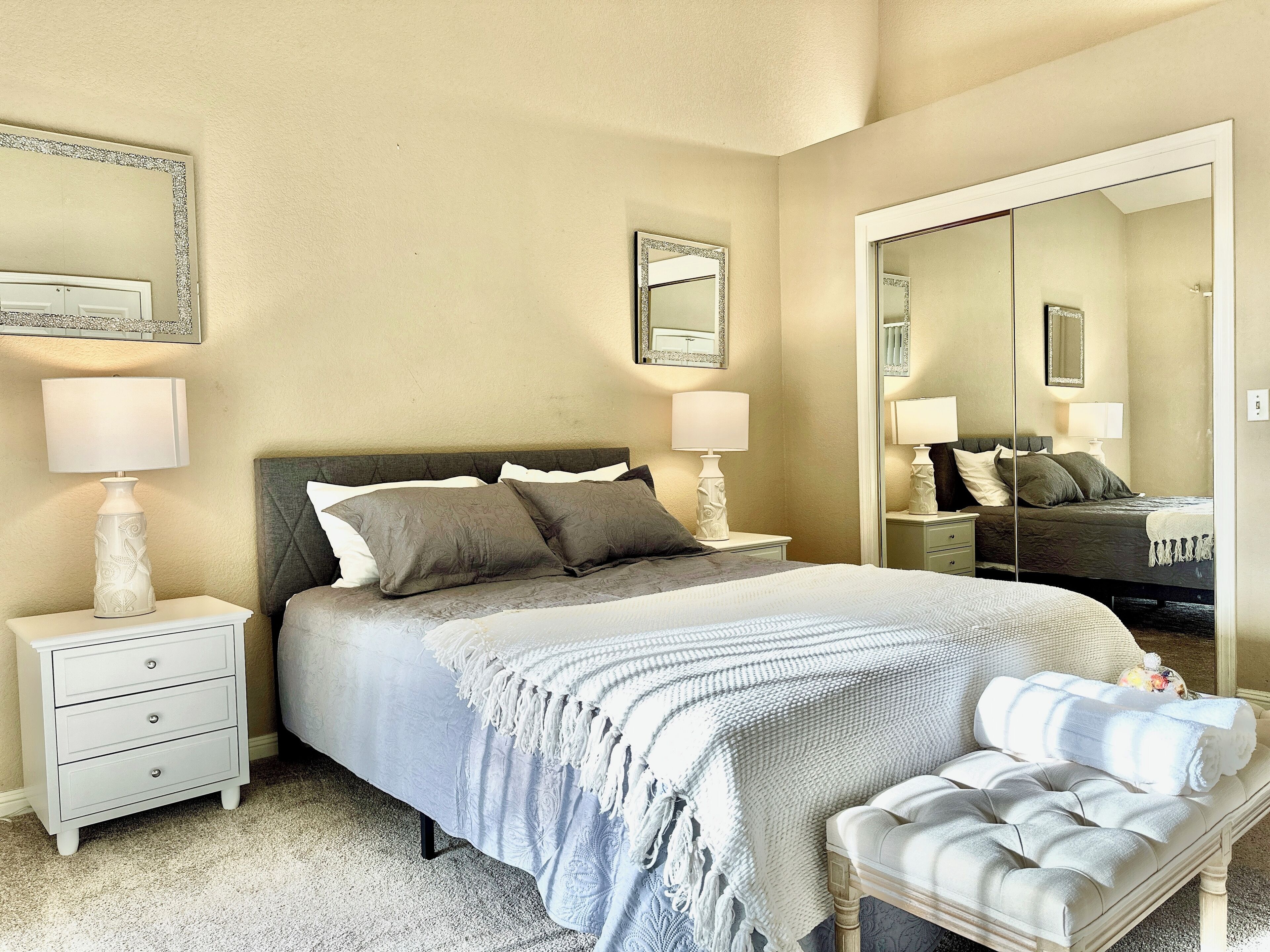 3 bedrooms, iron/ironing board, WiFi, bed sheets