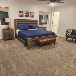 1 habitación, tabla de planchar con plancha, cuna de viaje y wifi 