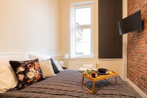 1 chambre, accès au Wi-Fi (inclus), literie fournie