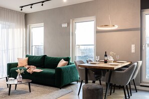 Dining - 2Homerent Amor | 6 People | Garage | Center (Poznań)