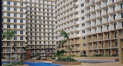 Cozy Mactan Stay: Top Amenities Near Beaches & Attractions!