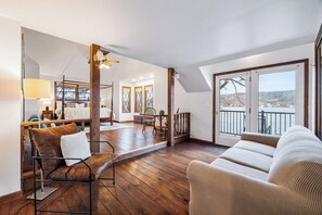 5 chambres, bureau, fer et planche à repasser, accès au Wi-Fi (inclus)