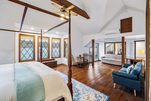 5 bedrooms, desk, iron/ironing board, free WiFi