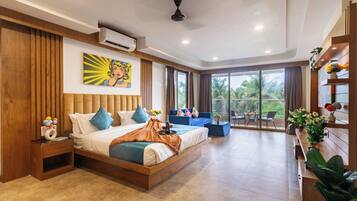 Luxury Penthouse | 2 bedrooms, WiFi (free), bed sheets