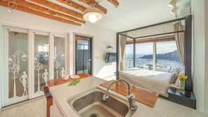 Basic Room, 1 Bedroom (Timpani VINTAGE (Ocean View/Spa)) | 1 bedroom, free WiFi