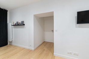 Interior - Appartement proche metro et montmartre - paris 18 - 4P (Paris)