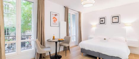 Strygejern/strygebræt, Wi-Fi, sengetøj