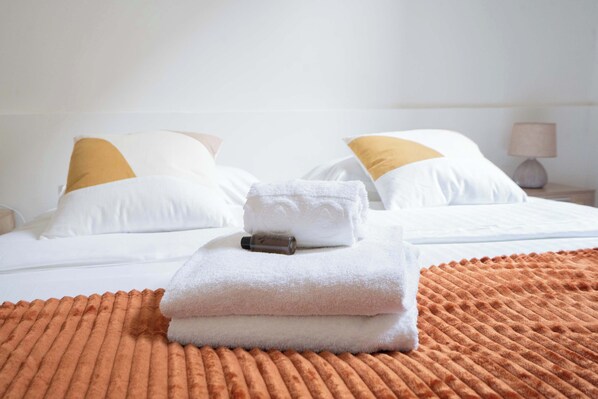 Unclassified image, 1 of 12, button