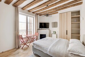 Fer et planche à repasser, Wi-Fi, draps fournis