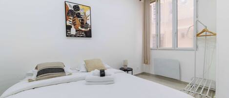 1 室のベッドルーム、アイロン / アイロン台、WiFi、ベッドシーツ