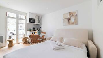 1 camera, ferro/asse da stiro, Wi-Fi, lenzuola