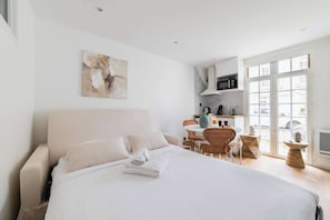1 bedroom, iron/ironing board, WiFi, bed sheets