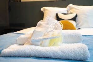 Unclassified image, 3 of 15, button