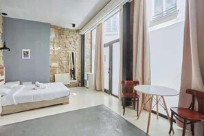 Strykejern/-brett, wi-fi og sengetøy