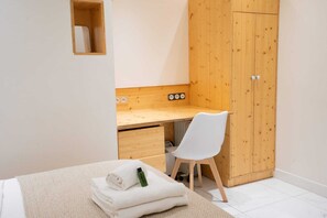 1 bedroom, iron/ironing board, WiFi, bed sheets