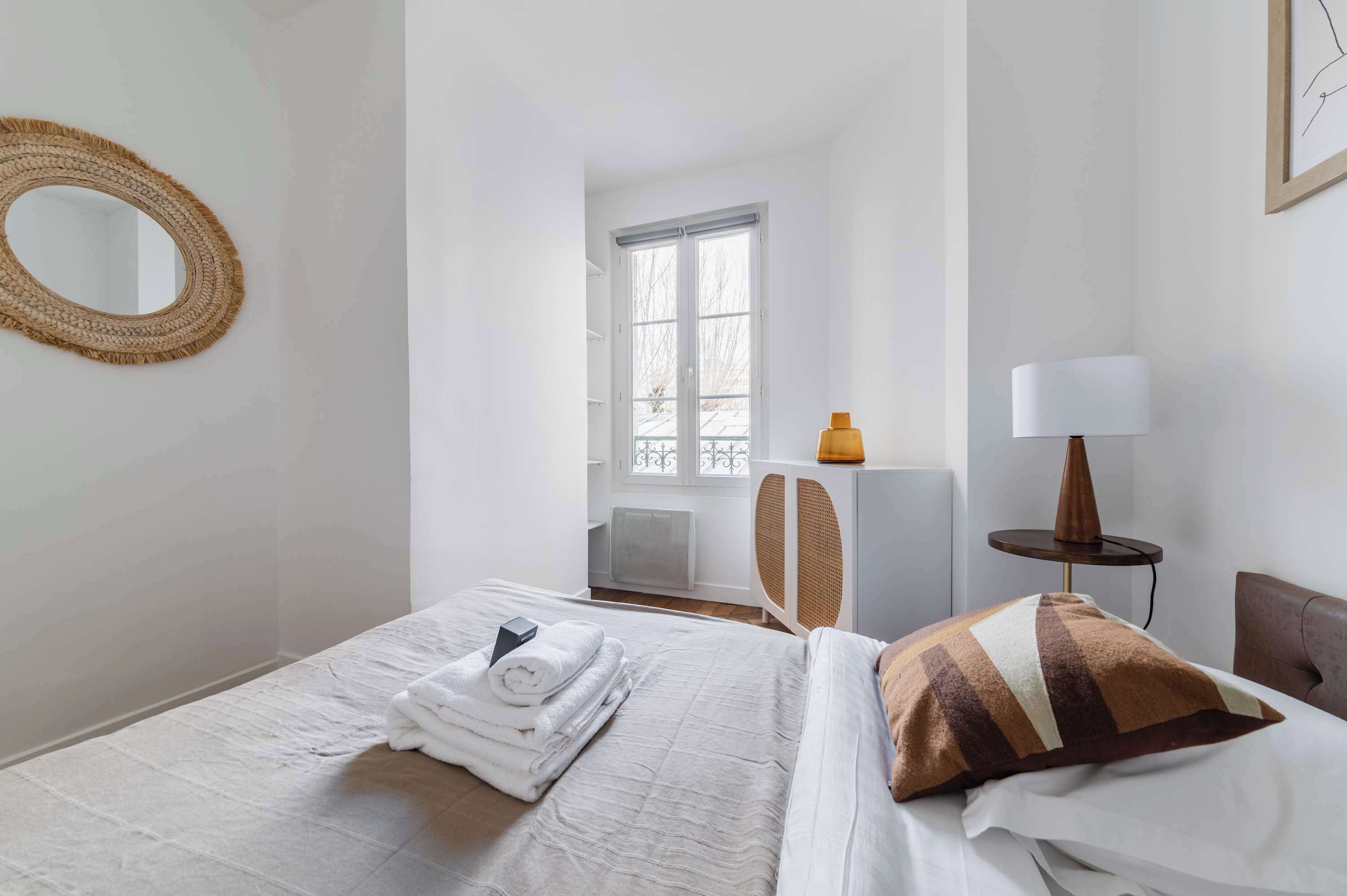 1 chambre, fer et planche à repasser, Wi-Fi, draps fournis