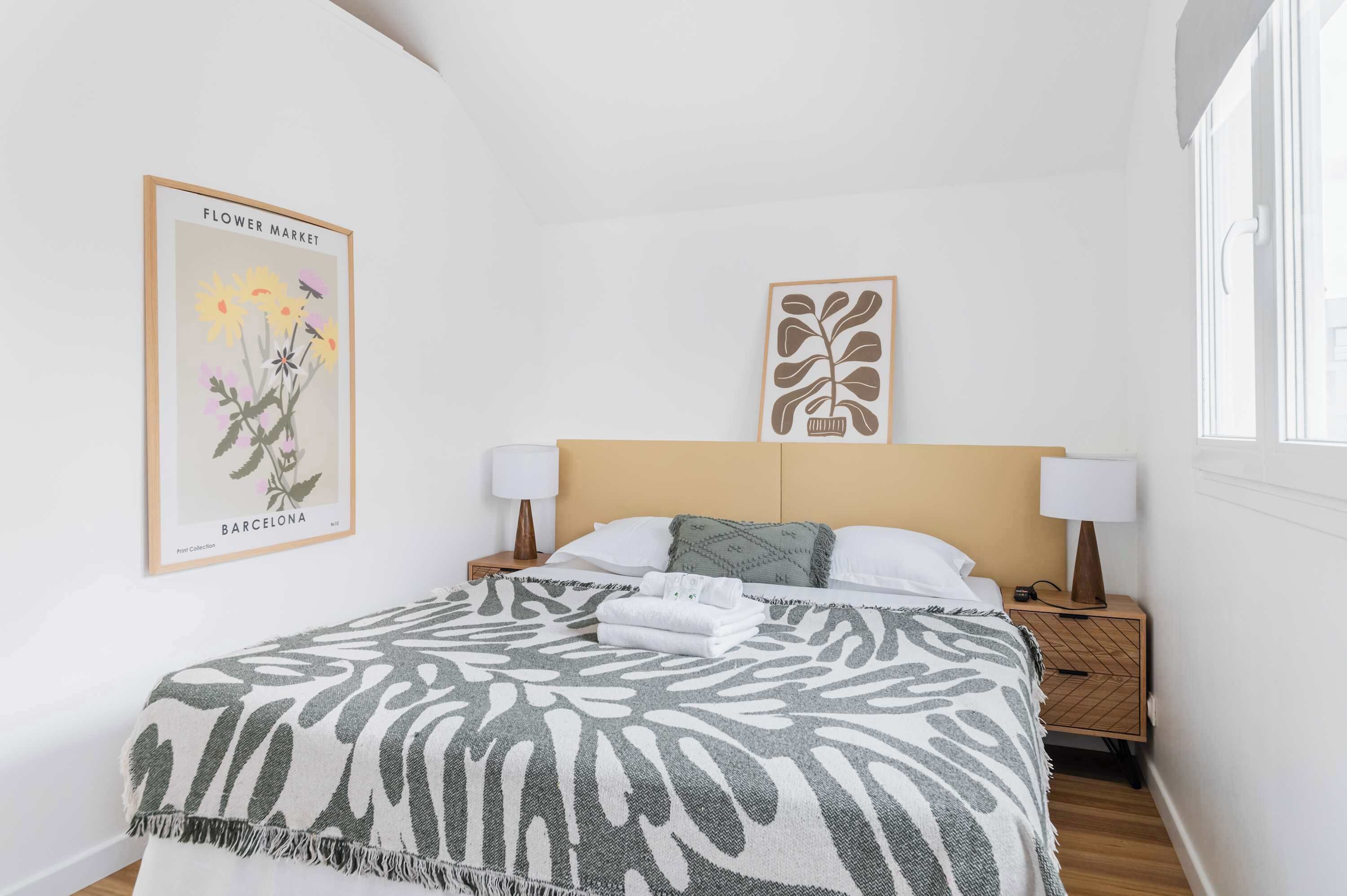 3 chambres, fer et planche à repasser, Wi-Fi, draps fournis