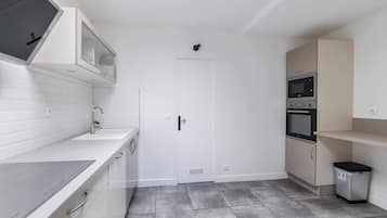 冰箱、微波炉、炉灶、茶具/咖啡用具