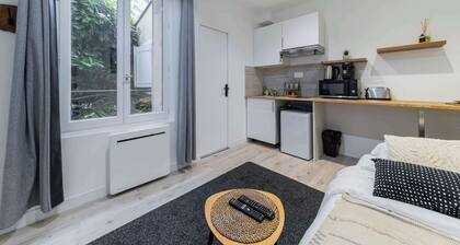 Studio neuf Porte de Saint Cloud Paris 16 - 4P