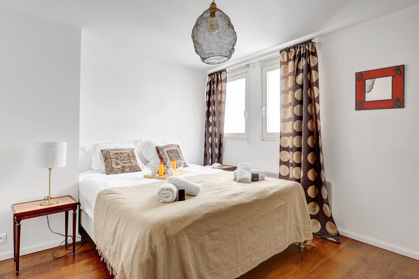 3 bedrooms, iron/ironing board, WiFi, bed sheets