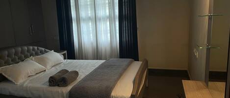 3 Schlafzimmer, Bügeleisen/Bügelbrett, WLAN, Bettwäsche