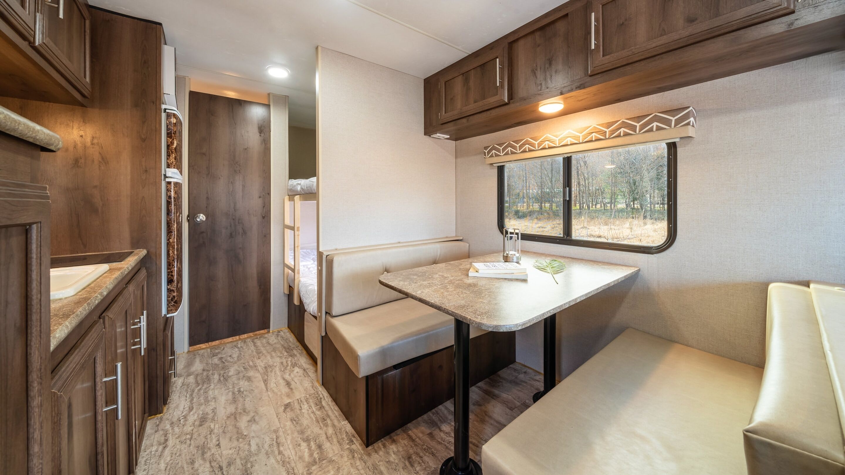 Quarto básico, 1 quarto (Caravan A) | 1 quarto, Wi-Fi de cortesia