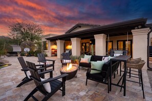 Terrace/patio - Luxe PV Retreat - Pickleball - Heated Pool - Sauna (Paradise Valley)