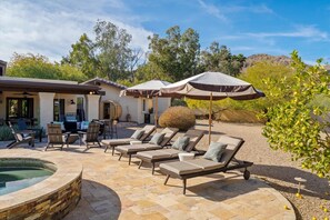 Terrace/patio - Luxe PV Retreat - Pickleball - Heated Pool - Sauna (Paradise Valley)