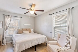 2 bedrooms, desk, iron/ironing board, travel cot