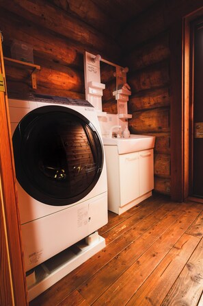 Interior - 2 minutes by car to Hakuba Goryu/Hakuba47 【 Cocoro Chalet Hakuba (白馬村)