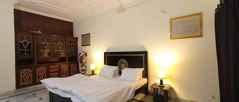 Dortoir Partagé, 1 chambre, vue ville