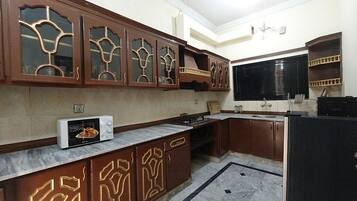 Shared Dormitory, 1 Bedroom, City View | Interior