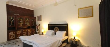 Shared Dormitory, 1 Bedroom, City View | 1 bilik tidur