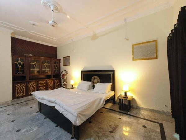 1 bedroom