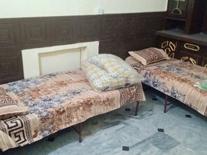 Shared Dormitory, 1 Bedroom, City View