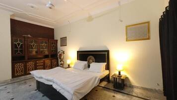 Shared Dormitory, 1 Bedroom, City View | 1 bedroom