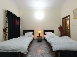 Shared Dormitory, 1 Bedroom, City View | 1 bedroom